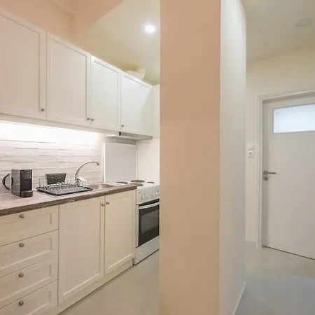Apartment Modern & Quite