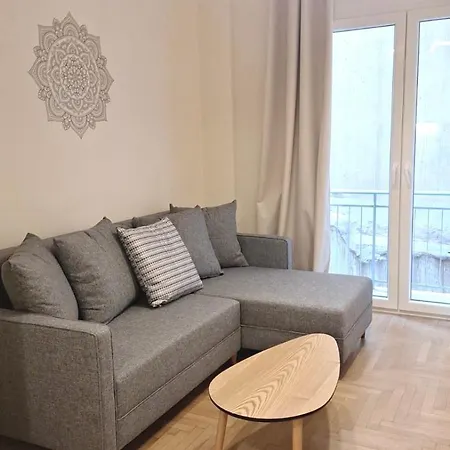 Apartment Modern & Quite *